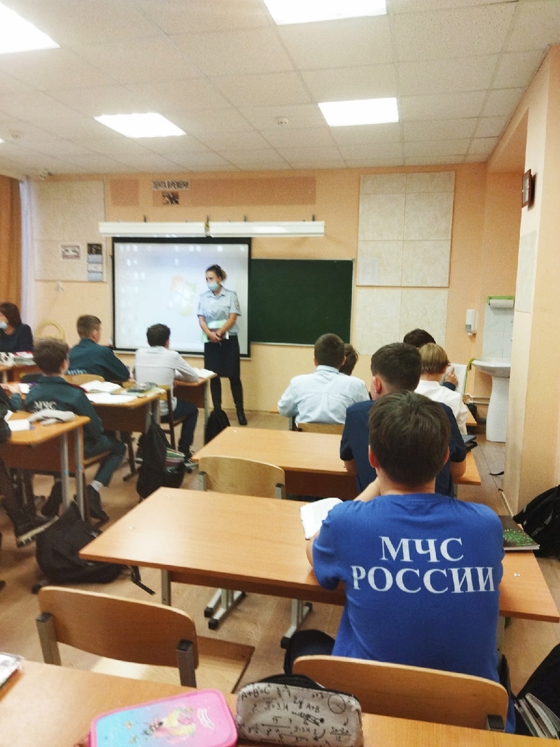 19 ноября 2021 При поддержке Общественного совета при ОМВД России по Белоярскому району во второй городской школе Белоярского прошли встречи с учениками 6-8х классов 19 ноября 2021 При поддержке Общественного совета при ОМВД России по Белоярскому району во второй городской школе Белоярского прошли встречи с учениками 6-8х классов