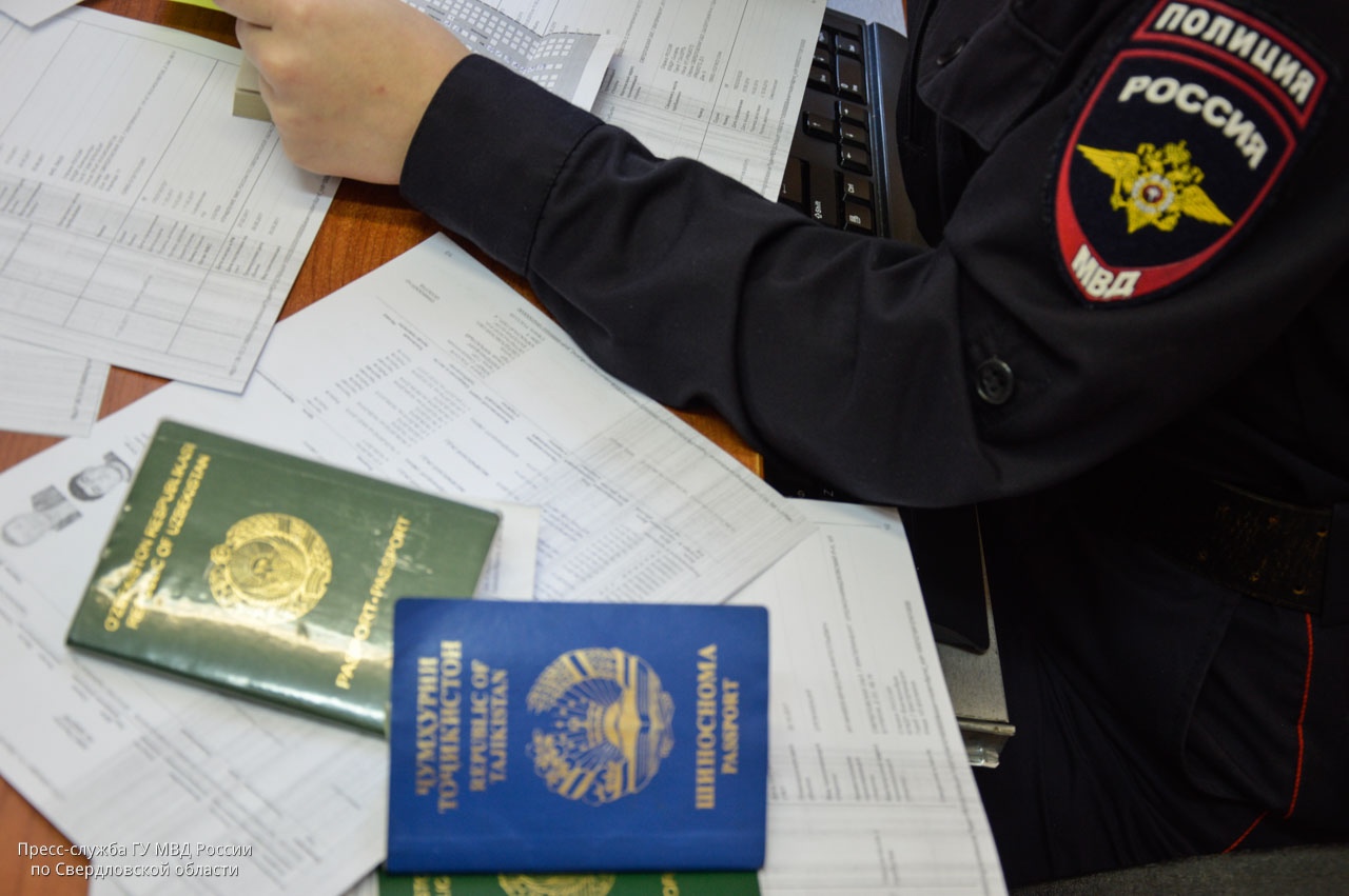 Полицейские Белоярского в ходе проверок выявили нарушения миграционного законодательства Полицейские Белоярского в ходе проверок выявили нарушения миграционного законодательства